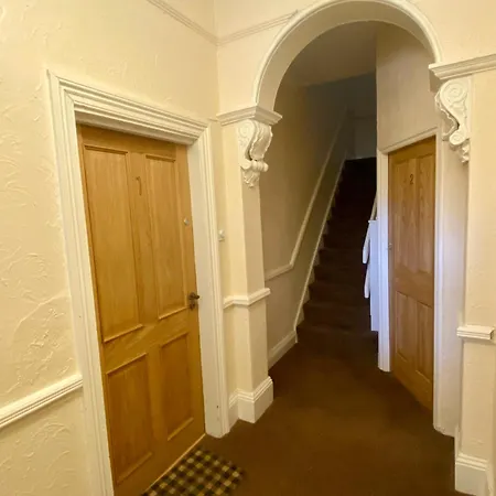 Apartment Stylish Ground Floor Flat On Tree-lined Street Harrogate